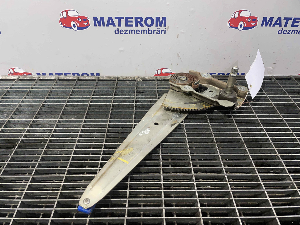 MACARA USA SPATE STANGA TOYOTA COROLLA COROLLA - -