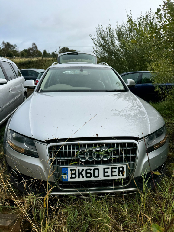 MACARA USA STANGA SPATE AUDI A4 B8 Allroad  2010 ARGINTIU COMBI (id: 787)