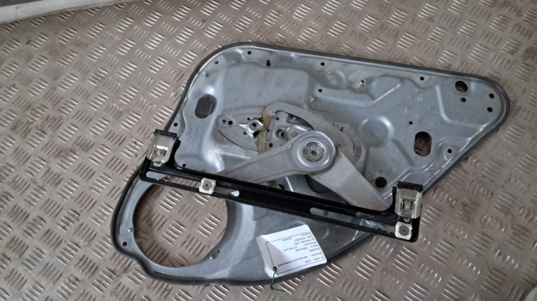 Macara usa stanga spate Ford Kuga 2.0 TDCI 4x4 140