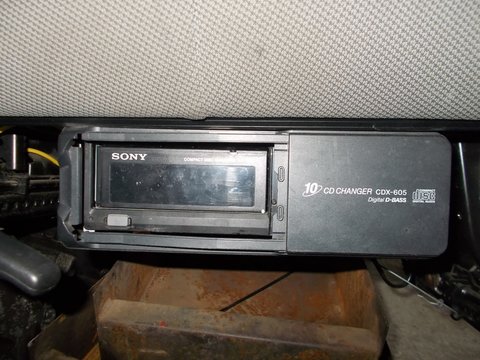 Magazie CD-uri Sony Land Rover Freelander