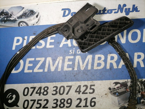 Maner deschidere capota cu cablu Volkswagen Passat Sharan 2013 3C2823533