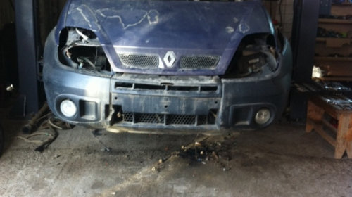 Maner deschidere capota Renault Scenic [