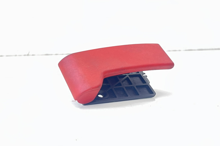 Maner deschidere din interior capota motor Mercede