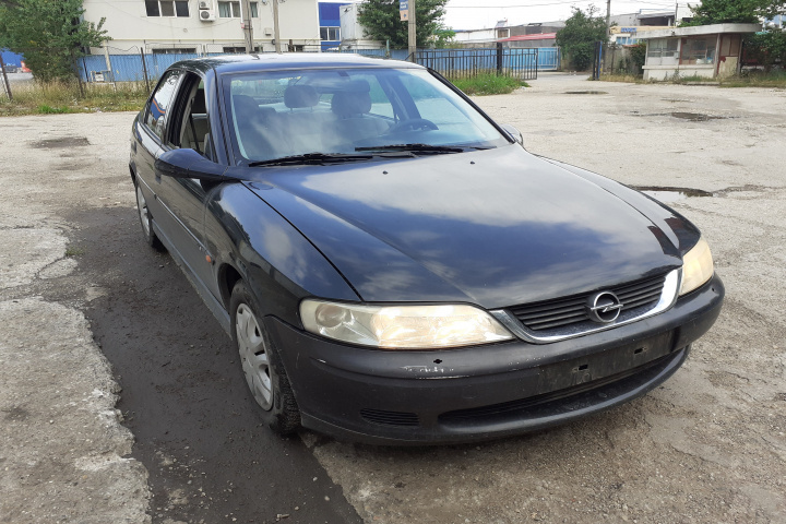 Maner deschidere din interior capota portbagaj Opel Vectra B [1995 - 1999] wagon 5-usi