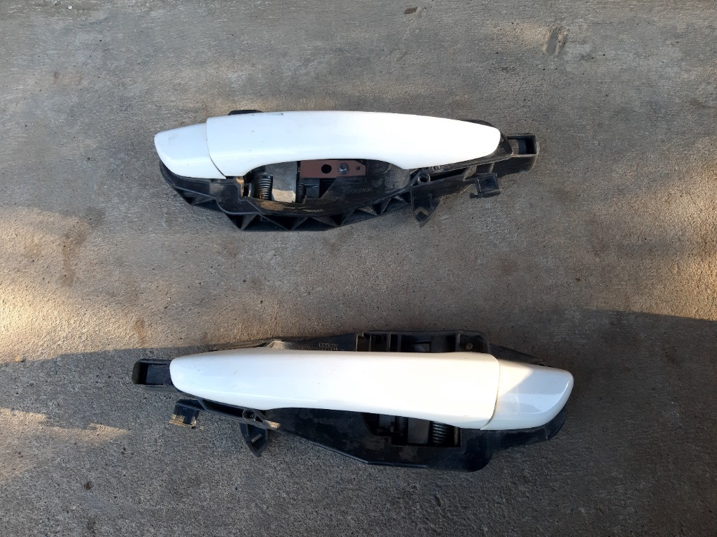 Maner exterior spate complet stanga /dreapta. PEUGEOT 308 II (T9) fabr. 2014 ---