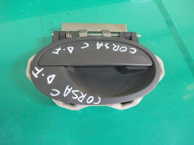 MANER EXTERIOR USA DREAPTA FATA OPEL CORSA C FAB. 2000 – 2009 ⭐⭐⭐⭐⭐