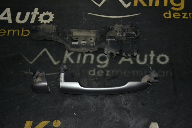 MANER EXTERIOR USA DREAPTA SPATE RENAULT MEGANE 2 