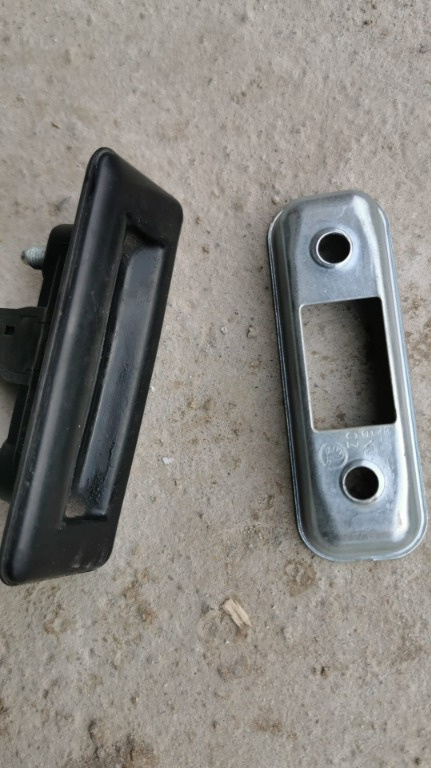 Maner haion AUDI Q3 , SKODA , VW 2 combi 5J0827229 , 5J0 827 229