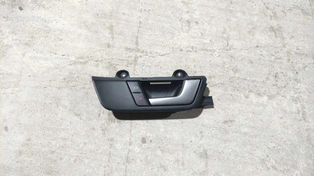 Maner interior dreapta fata 8E2837020G Seat Exeo an fab. 2009 - 2013