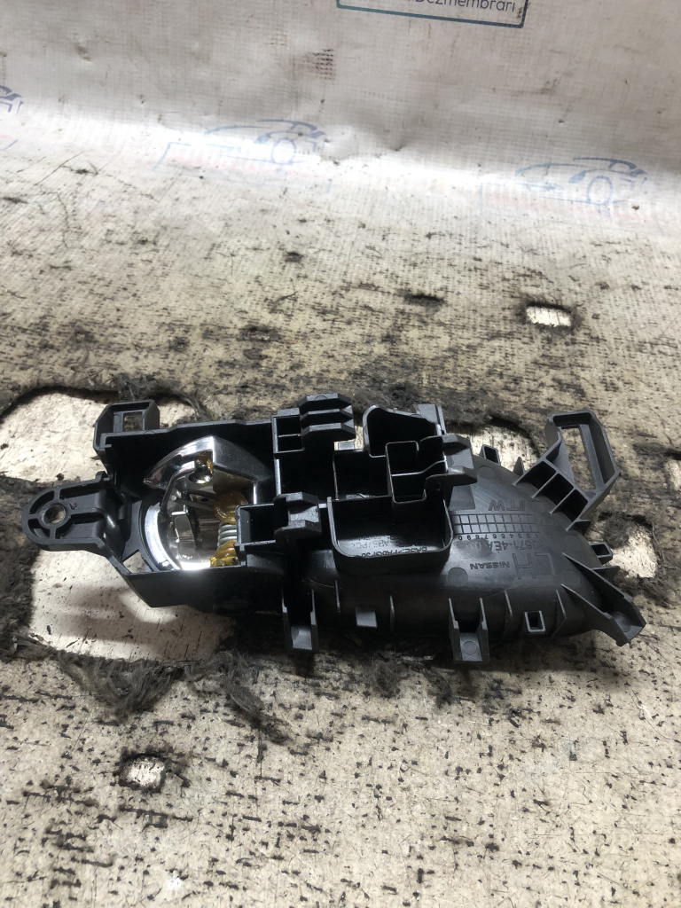 Maner interior stanga spate Nissan Pulsa