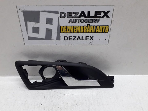 Maner interior usa dreapta spate Skoda Octavia 2 cod 1Z0839248