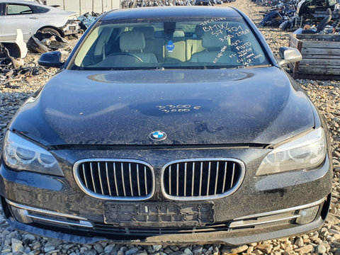 Maner plafon fata stanga BMW Seria 7 F01/F02 [facelift] [2012 - 2015] Sedan 730d Steptronic (258 hp)