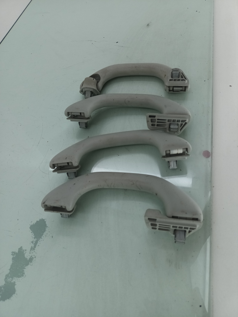 Maner plafon VW POLO 6R 1.6 TDI CAYA 200