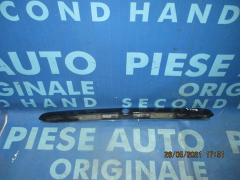 Maner portbagaj Audi A4; 8D5827576B
