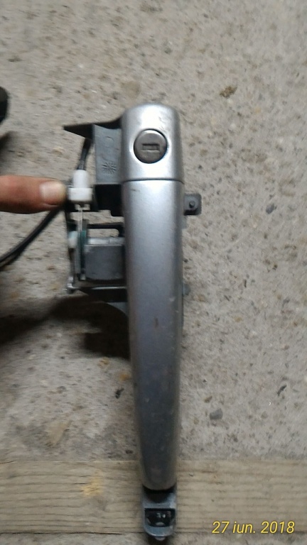 Maner stanga fata, Peugeot 308 , 308 SW cod : 9681