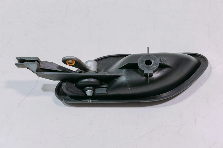 Maner Usa dreapta 8226050 BMW Seria 5 E3