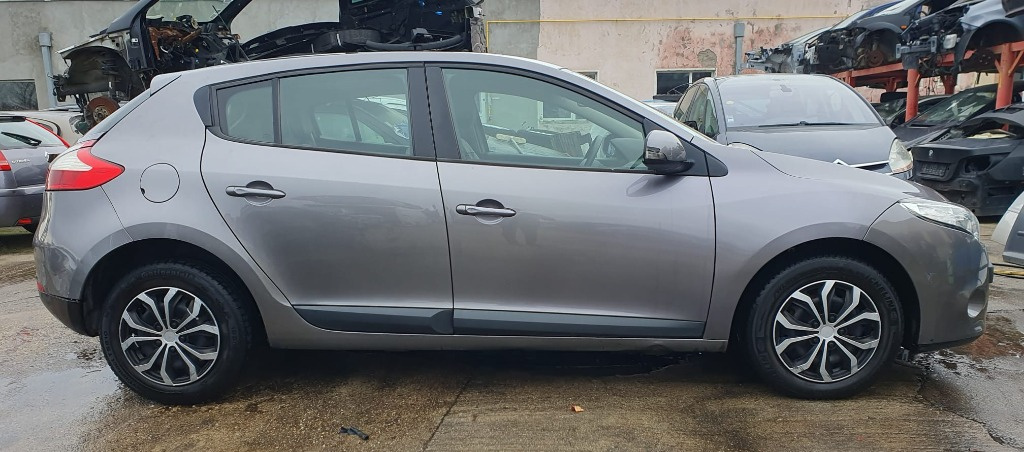 Maner usa dreapta fata Renault Megane 3 