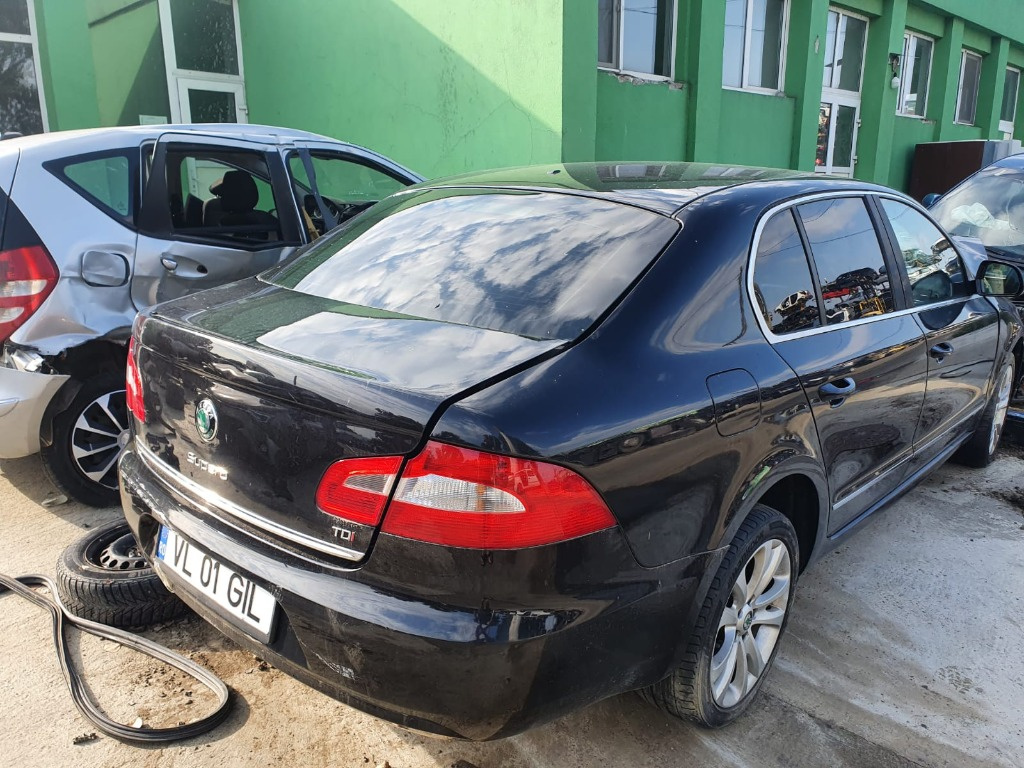 Maner usa dreapta fata Skoda Superb 2 20