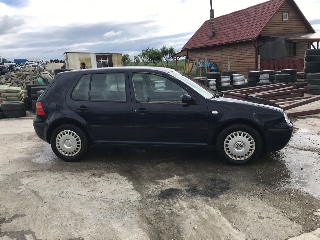 Maner usa dreapta fata Volkswagen Golf 4
