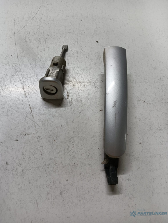Maner usa dreapta fata VOLKSWAGEN PASSAT 3B3 2000 - 2005