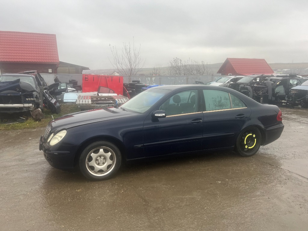 Maner usa dreapta spate Mercedes E-Class