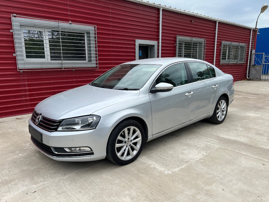 Maner usa dreapta spate Volkswagen Passat B7 2014 BERLINA 2.0 TDI