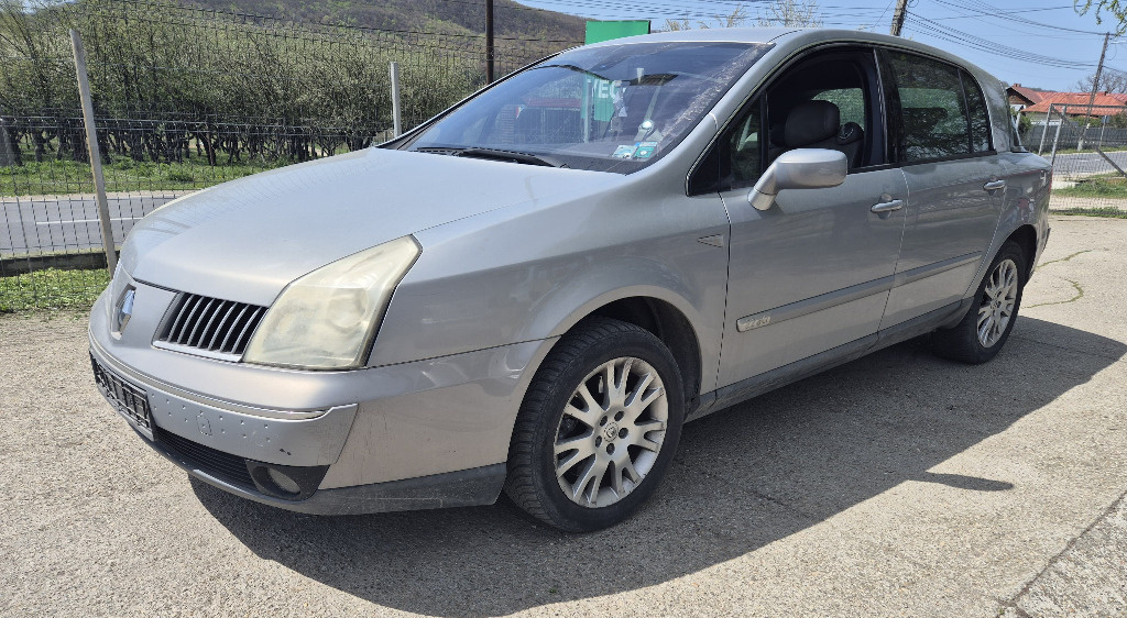 MANER USA EXTERIOR DREAPTA FATA RENAULT 