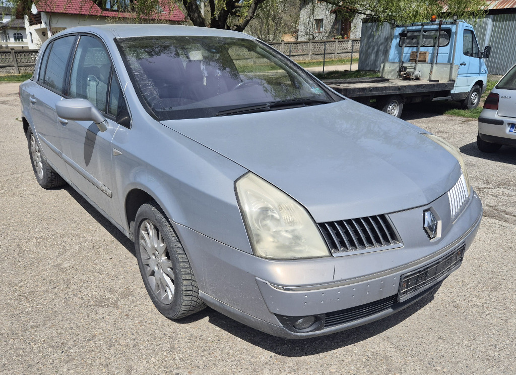 MANER USA EXTERIOR DREAPTA FATA RENAULT 