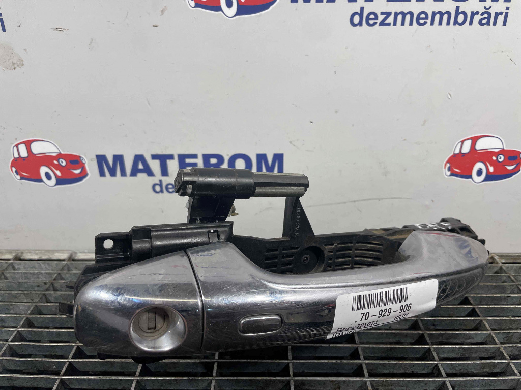 MANER USA FATA DREAPTA TOYOTA HILUX HILUX - - (2015 2020)