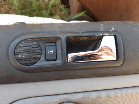 Maner usa interior cu buton geam VW Golf 4 dreapta spate 3b0839114 1j4839114c