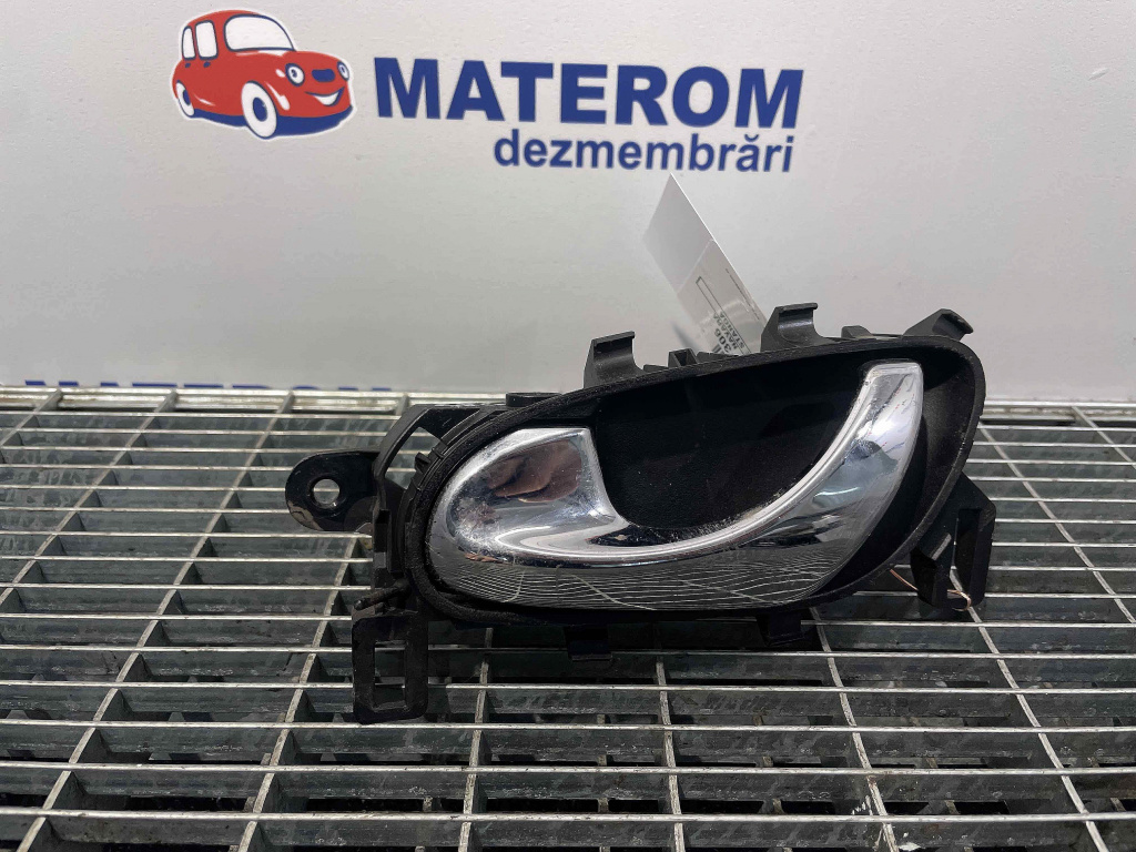 MANER USA SPATE STANGA NISSAN NAVARA NAVARA - - (2015 2019)