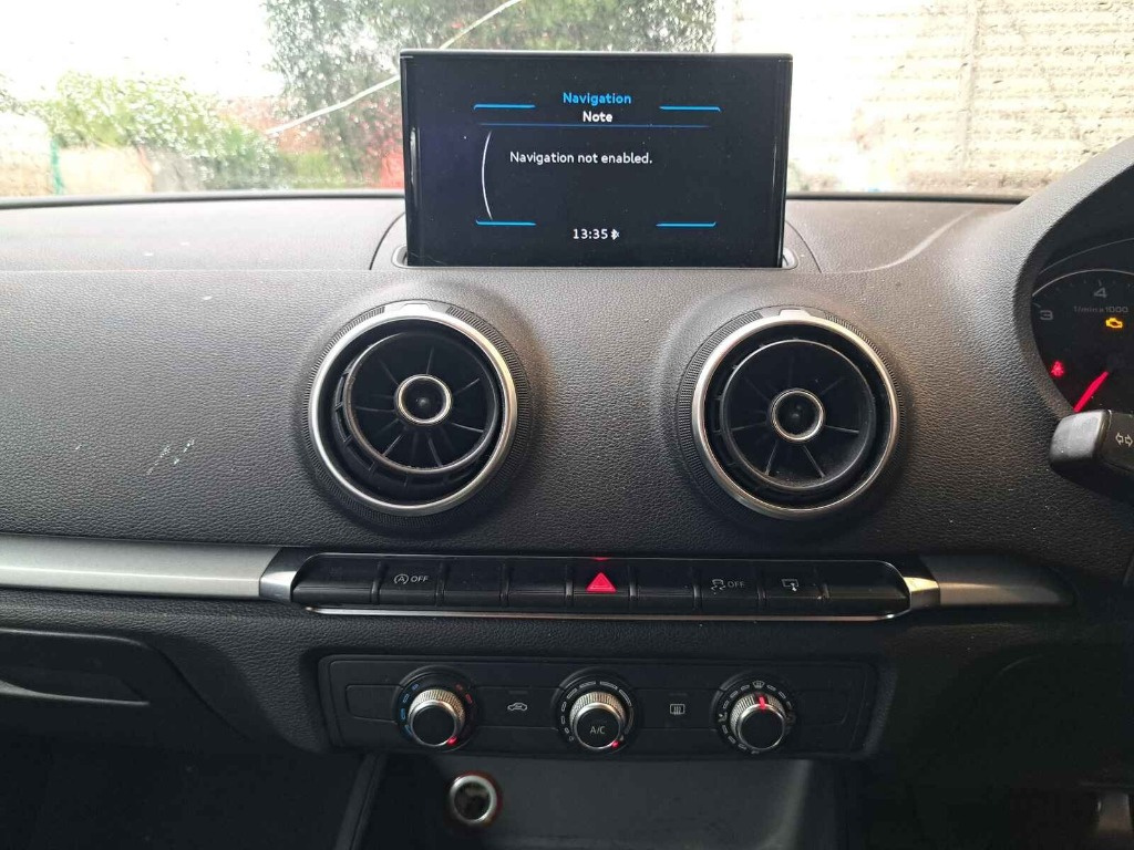 Maner usa stanga fata Audi A3 8V 2014 HA