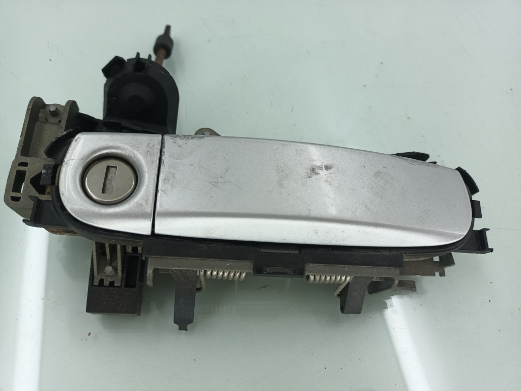 Maner usa stanga fata Audi A4 B6 AWX 2001-2004 DezP: 14655