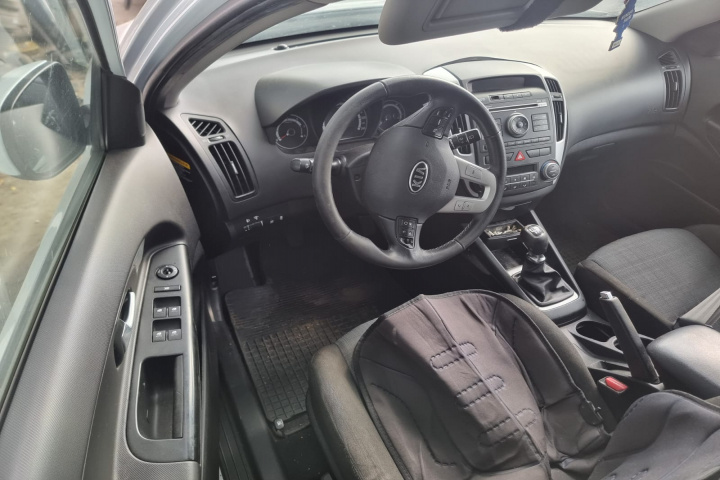 Maner usa stanga fata Kia Ceed 2012 brea