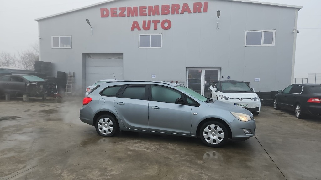 Maner usa stanga fata Opel Astra J 2011 COMBI 1,7