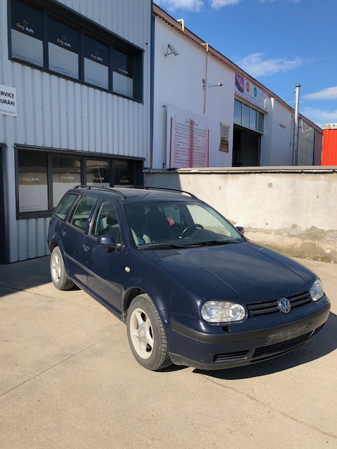 Maner usa stanga fata VW Golf IV Break 2001 - 1.6 benzina