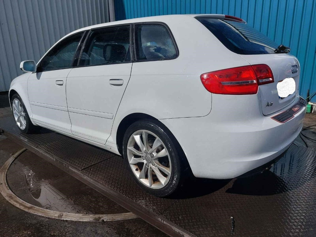 Maner usa stanga spate Audi A3 8P 2011 HATCHBACK 1.4 TFSI CAXC
