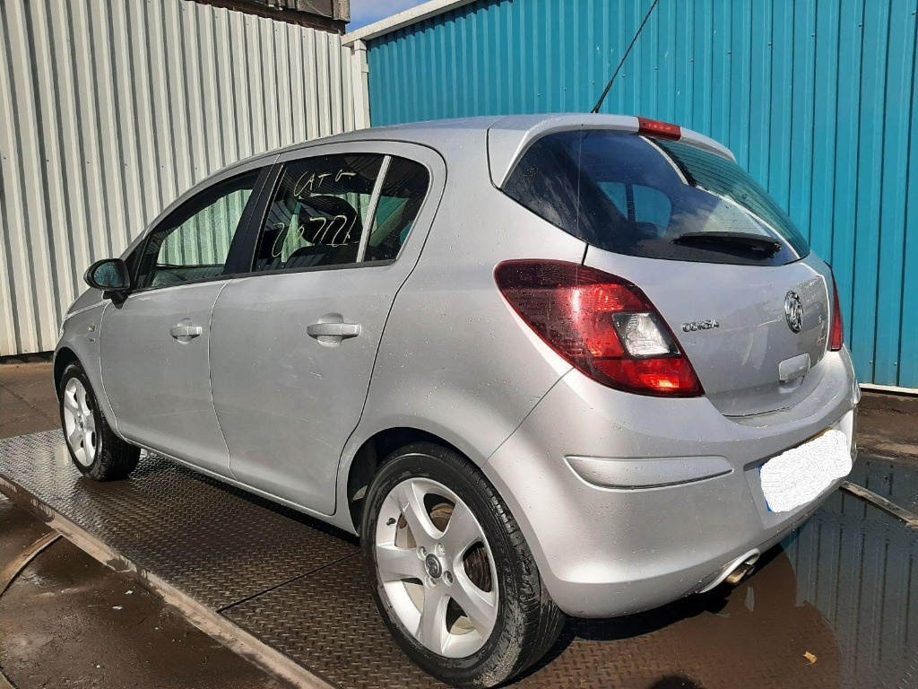 Maner usa stanga spate Opel Corsa D 2013 HATCHBACK 1.4 i