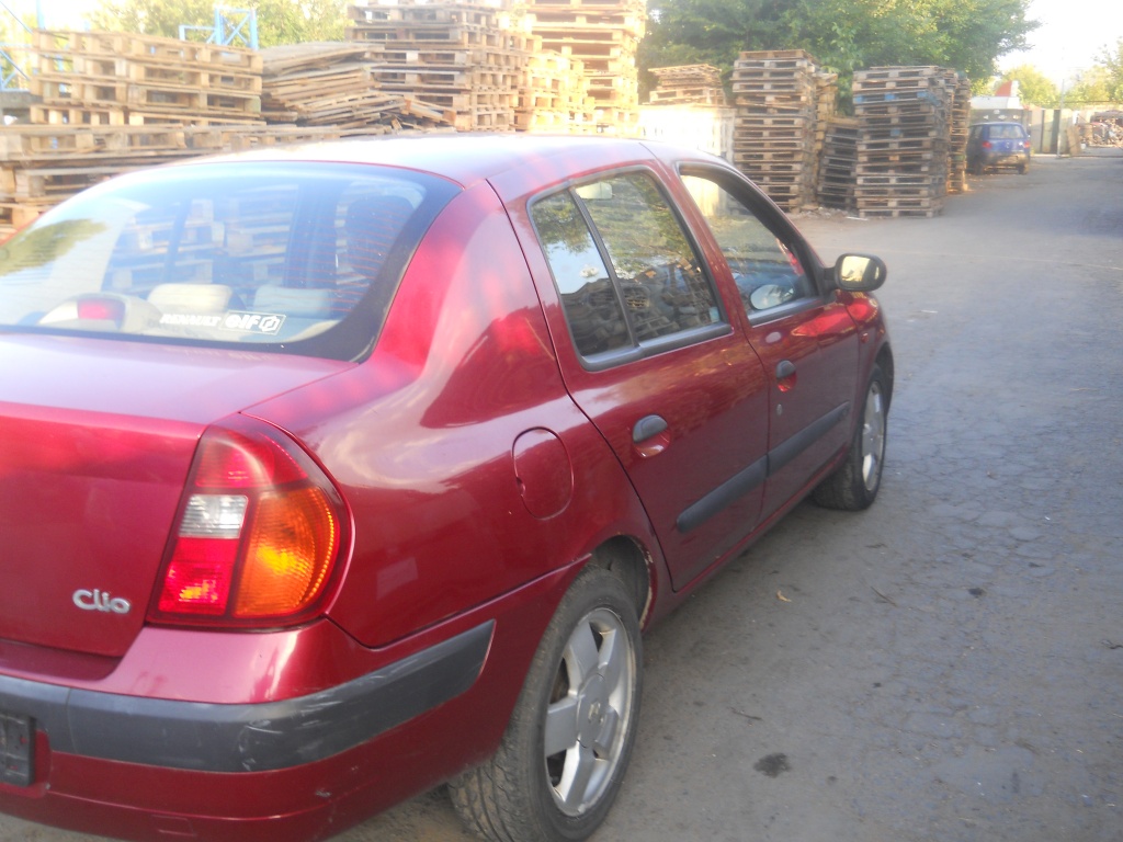 Maner usa stanga spate Renault Clio 2002