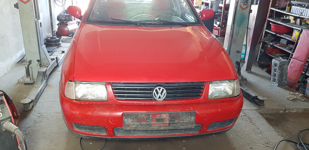 Maner usa stanga spate Volkswagen Polo 6N 1999 VARIANT 1.9SDI