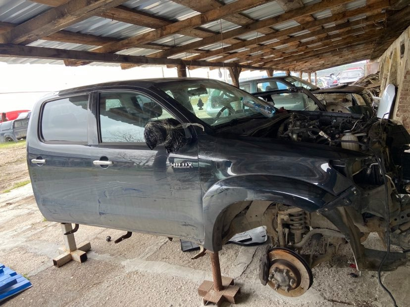 Maner usa Toyota Hilux 2010 - 2015