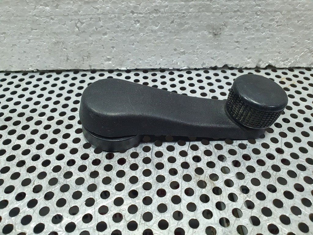 Maneta deschidere geam AUDI A4 II Avant 8E5, B6 2000 - 2005 1.9 TDI AVF, AWX 1H0837581D