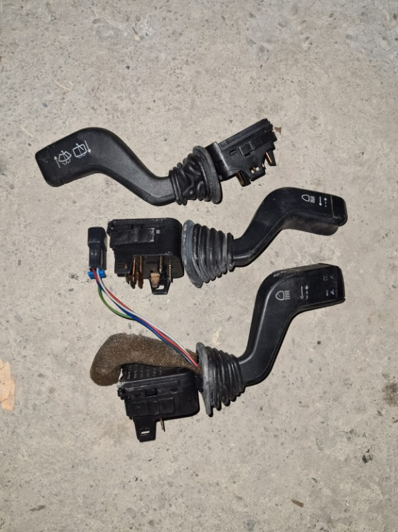Maneta Opel Cod 90560990 092115275502036