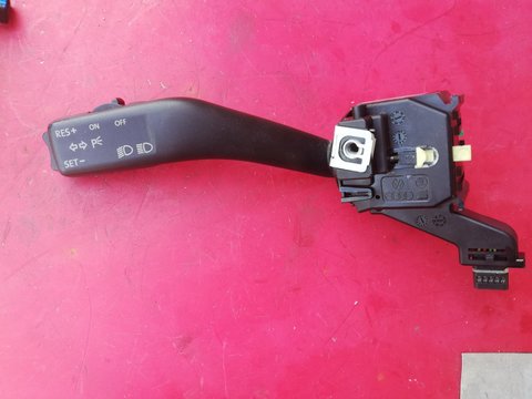 Maneta semnalizare cu pilot automat Vw Golf 5 1K0953513A