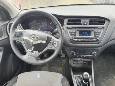 Maneta semnalizare Hyundai i20 2015 hatchback 1.2 