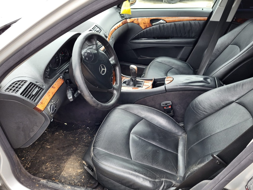 Maneta semnalizare Mercedes E-Class W211 2006 berlina 2.7