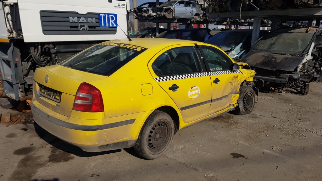 Maneta semnalizare Skoda Octavia 2 2006 