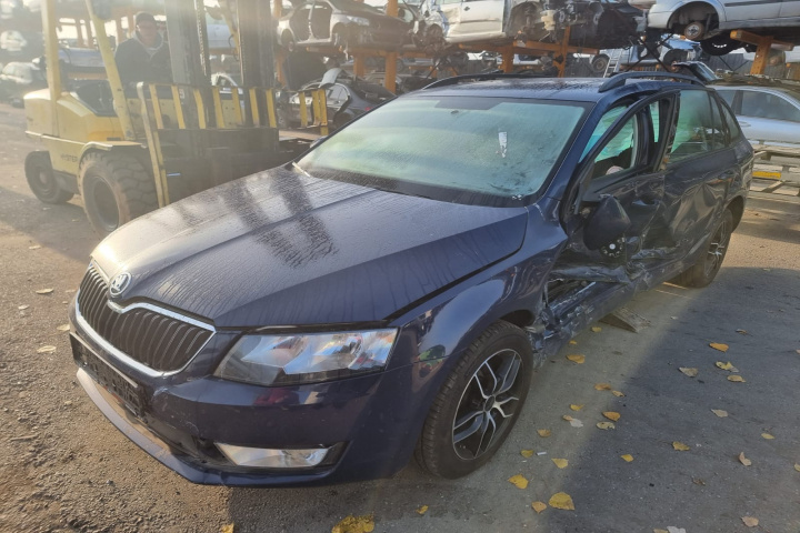 Maneta semnalizare Skoda Octavia 3 2017 