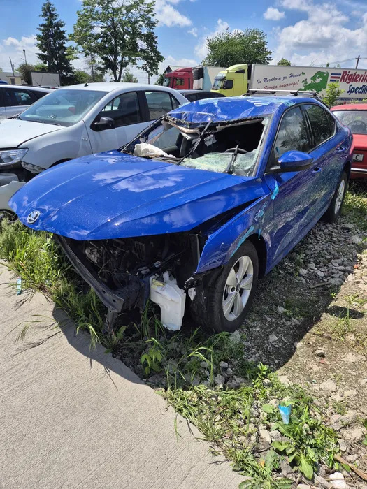 Maneta semnalizare Skoda Octavia 4 2024 
