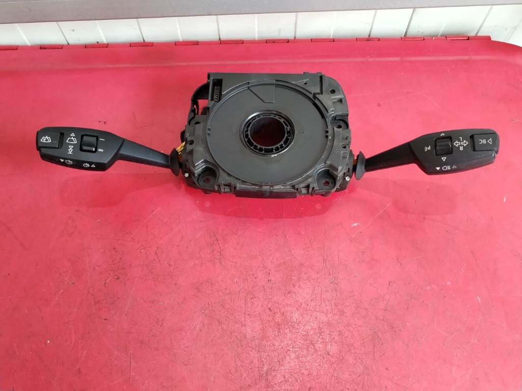 Maneta semnalizare + stergator Bmw E91 / E90 916441805